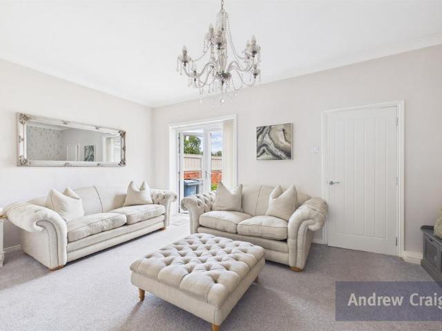 2 bedroom cottage for sale