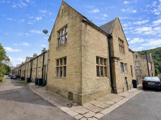 2 bedroom cottage for sale