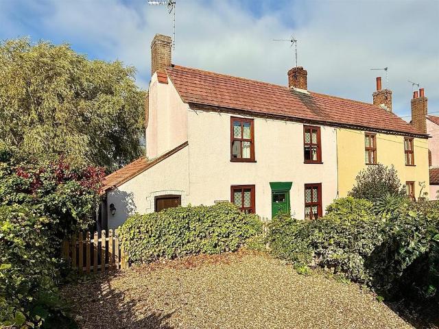 2 bedroom cottage for sale