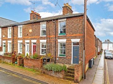 2 bedroom end of terrace house for sale