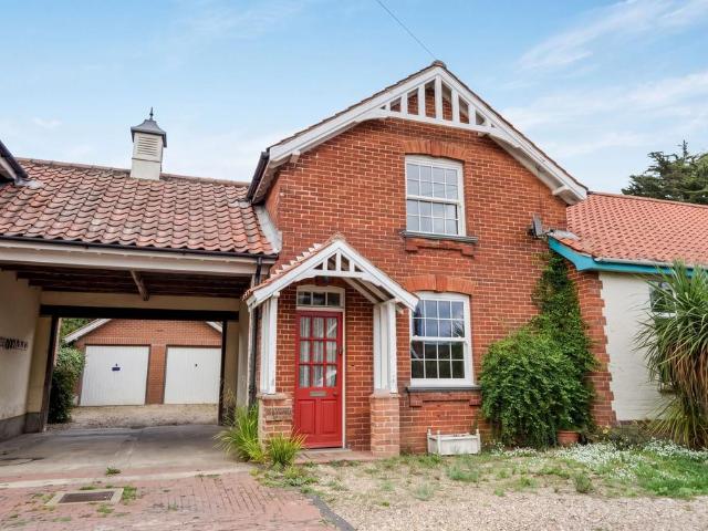 2 bedroom cottage for sale