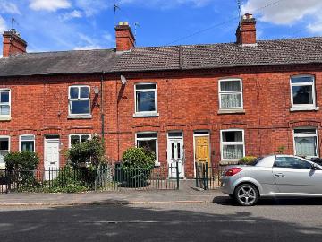 2 bedroom cottage for sale