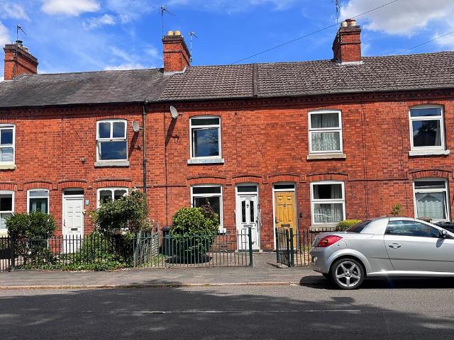 2 bedroom cottage for sale