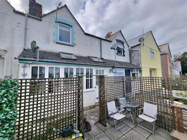 2 bedroom cottage for sale