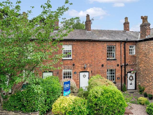 2 bedroom cottage for sale