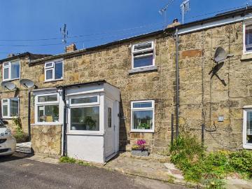 2 bedroom cottage for sale