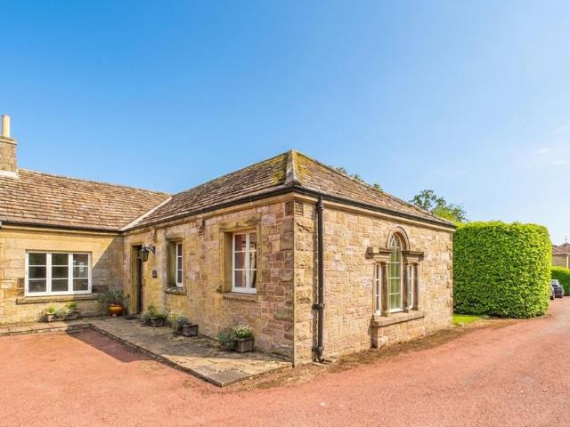 2 bedroom cottage for sale