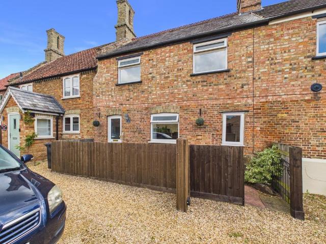 3 bedroom cottage for sale