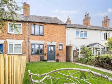2 bedroom cottage for sale