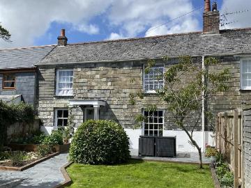 2 bedroom cottage for sale
