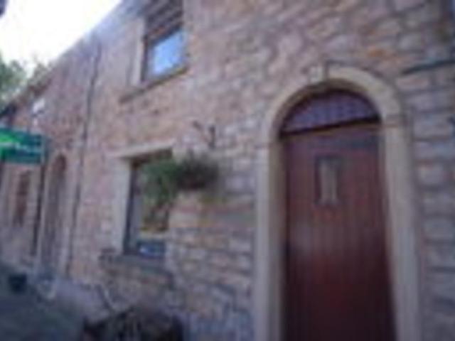 2 bedroom cottage for sale