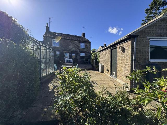 2 bedroom cottage for sale
