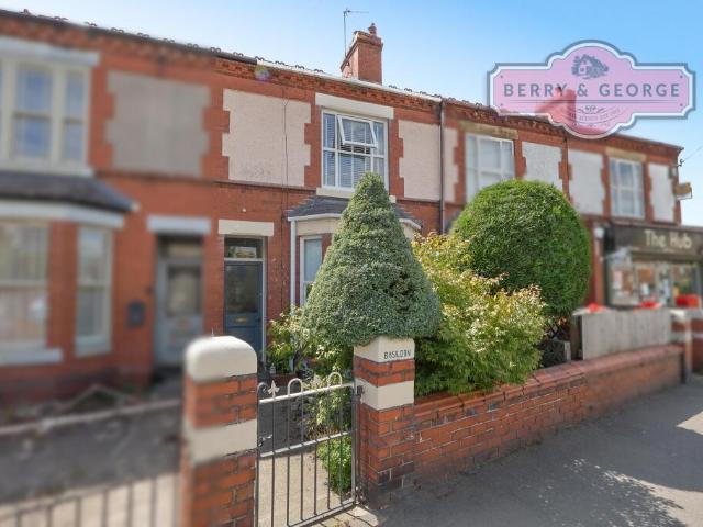 2 bedroom cottage for sale
