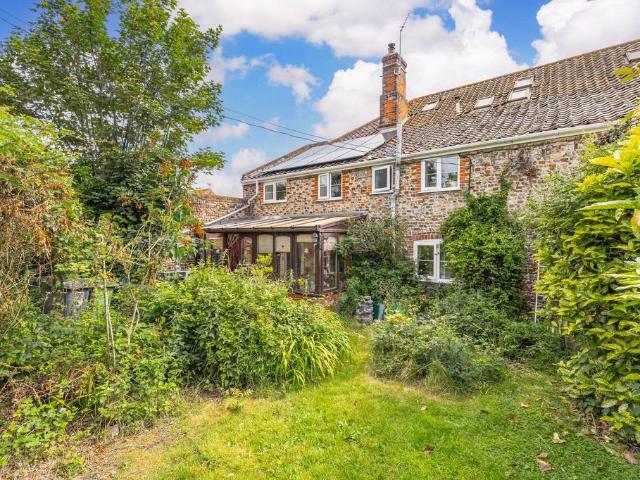 2 bedroom cottage for sale