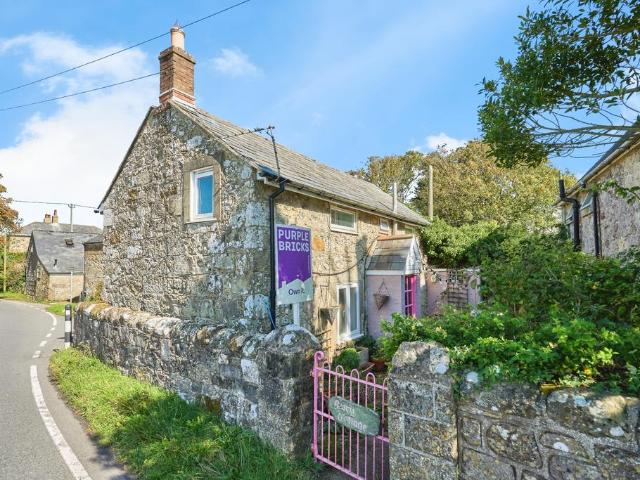 2 bedroom cottage for sale