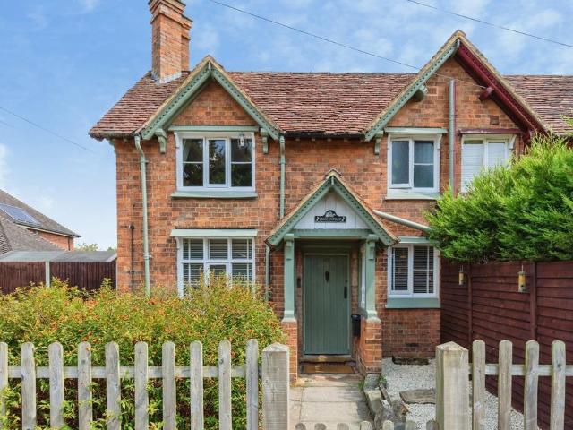 2 bedroom cottage for sale