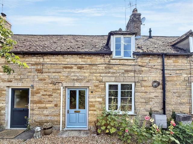 2 bedroom cottage for sale