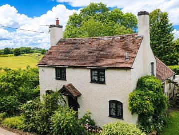 2 bedroom cottage for sale