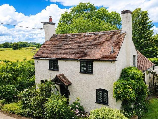 2 bedroom cottage for sale