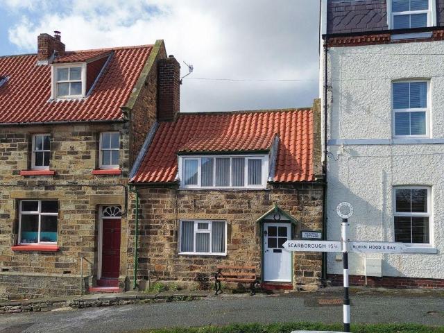 2 bedroom cottage for sale