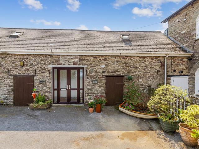 2 bedroom cottage for sale