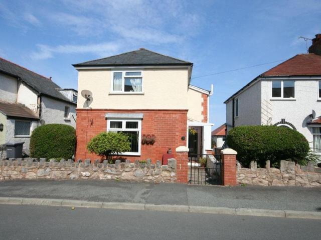 2 bedroom cottage for sale