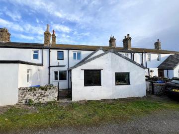 2 bedroom cottage for sale