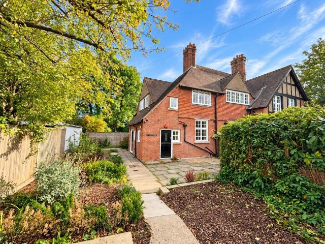 2 bedroom cottage for sale