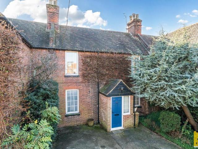 2 bedroom cottage for sale
