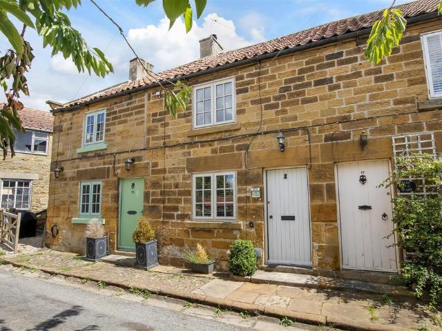 2 bedroom cottage for sale