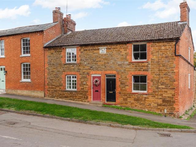 2 bedroom cottage for sale