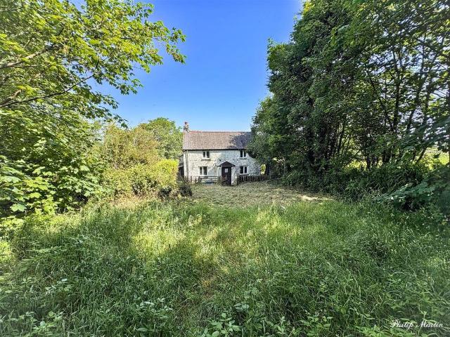 2 bedroom cottage for sale