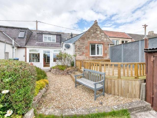 2 bedroom cottage for sale
