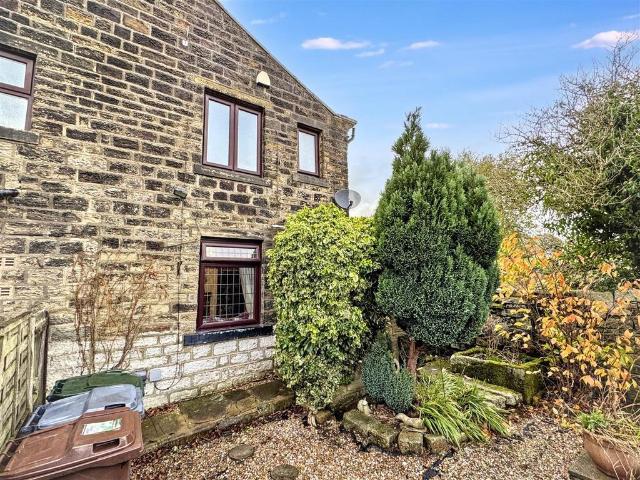2 bedroom cottage for sale