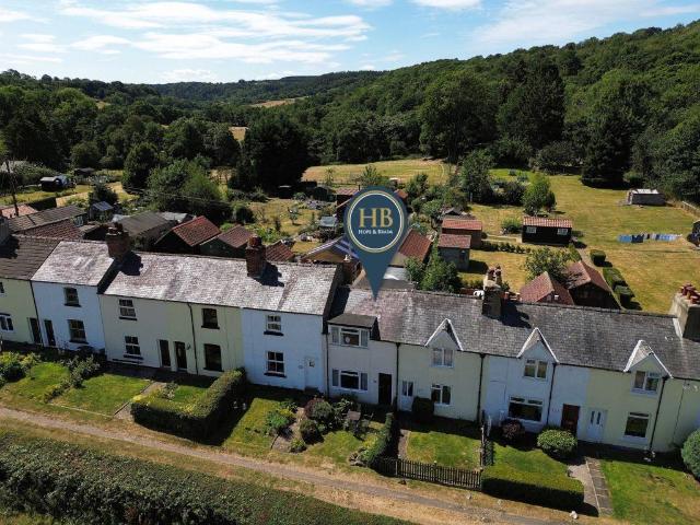 2 bedroom cottage for sale