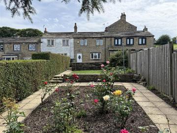 2 bedroom cottage for sale