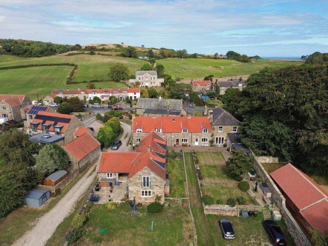 2 bedroom cottage for sale