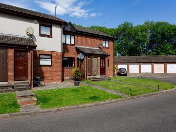 2 bedroom cottage for sale