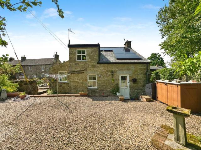 2 bedroom cottage for sale