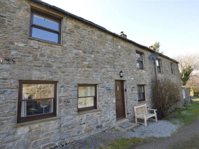 2 bedroom cottage for sale