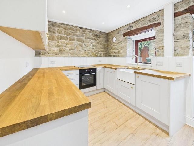 2 bedroom cottage for sale