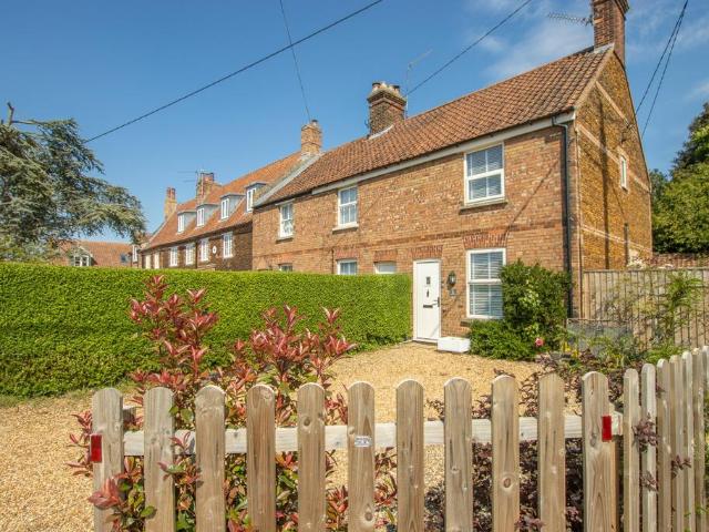2 bedroom cottage for sale