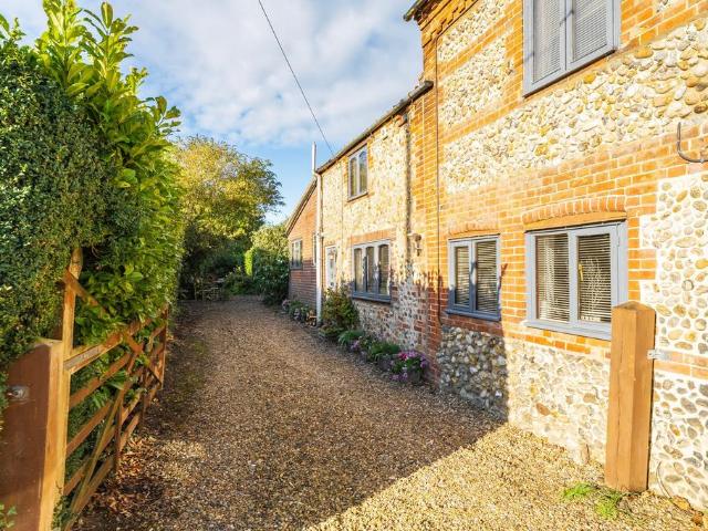 2 bedroom house for sale