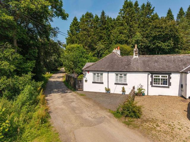 2 bedroom cottage for sale