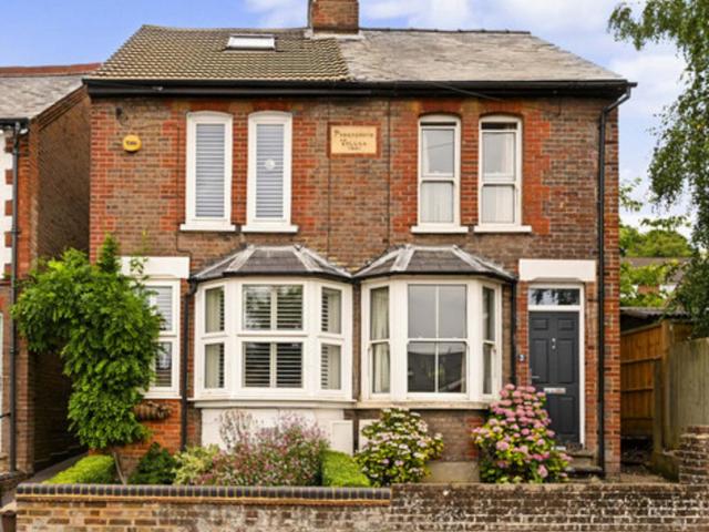 2 bedroom cottage for sale