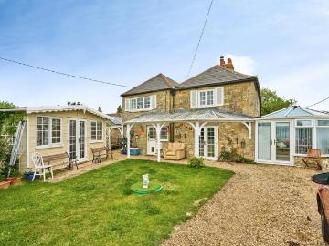 2 bedroom cottage for sale