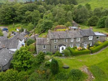 2 bedroom cottage for sale