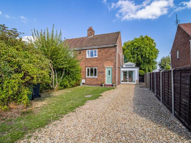 2 bedroom cottage for sale