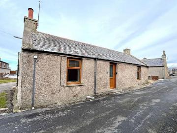 2 bedroom cottage for sale