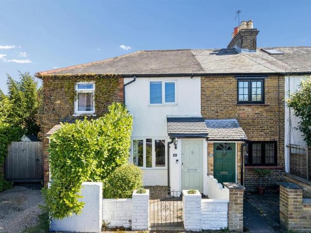 2 bedroom cottage for sale